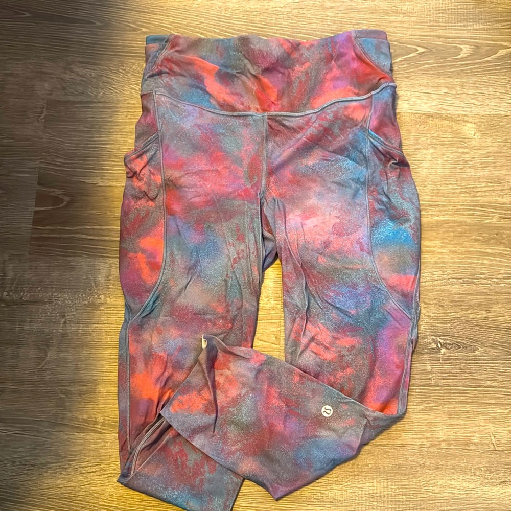Lululemon size 10 never worn